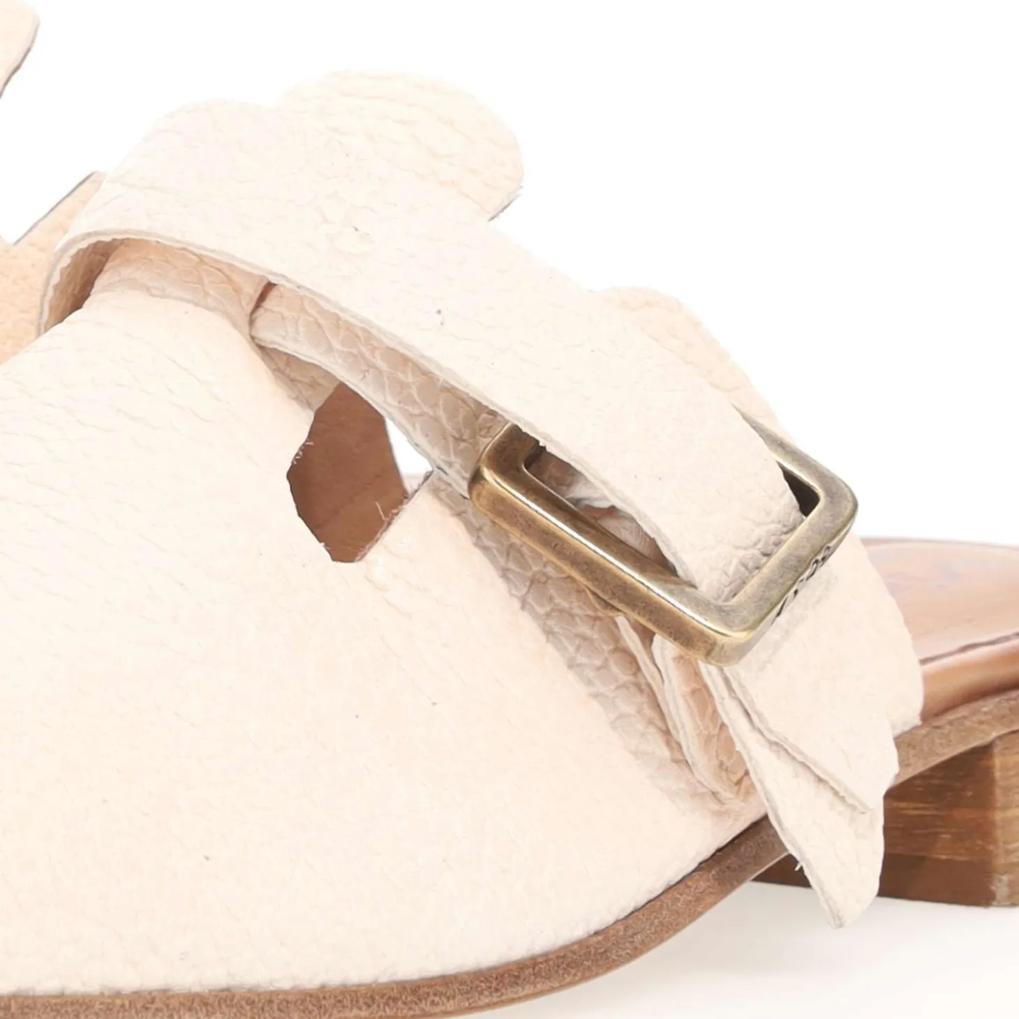 as_akiko_eb_mules_milk_8.webp AS98 AKIKO E23-B06104 MULES MILK