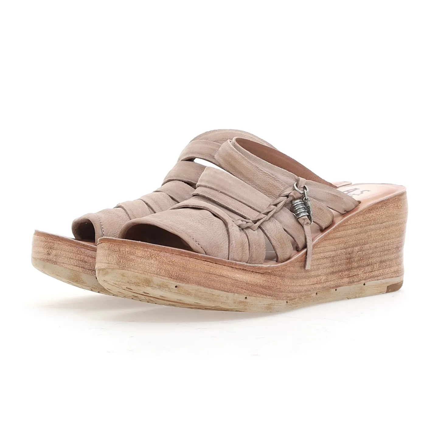 AS98 NOA E22-528076 MULES CARTON